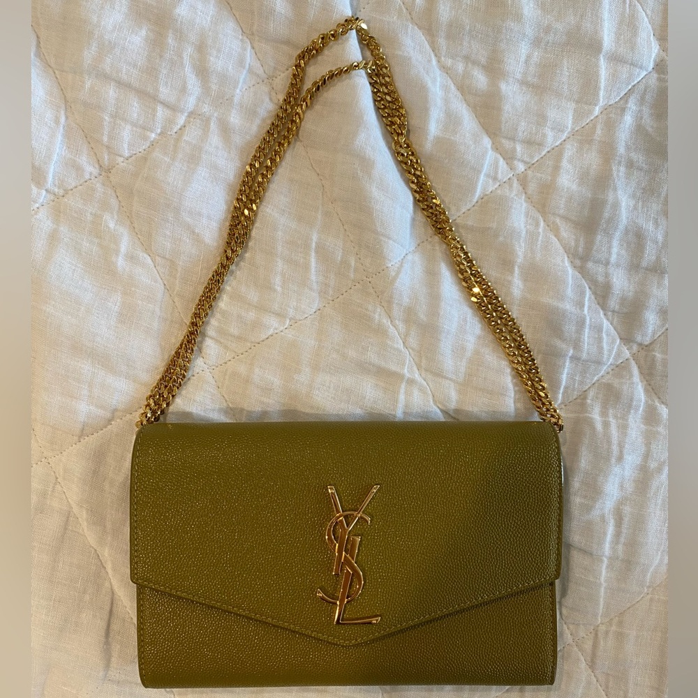 Saint Laurent Uptown Pebbles Calfskin leather wallet on chain. OLIVE color.